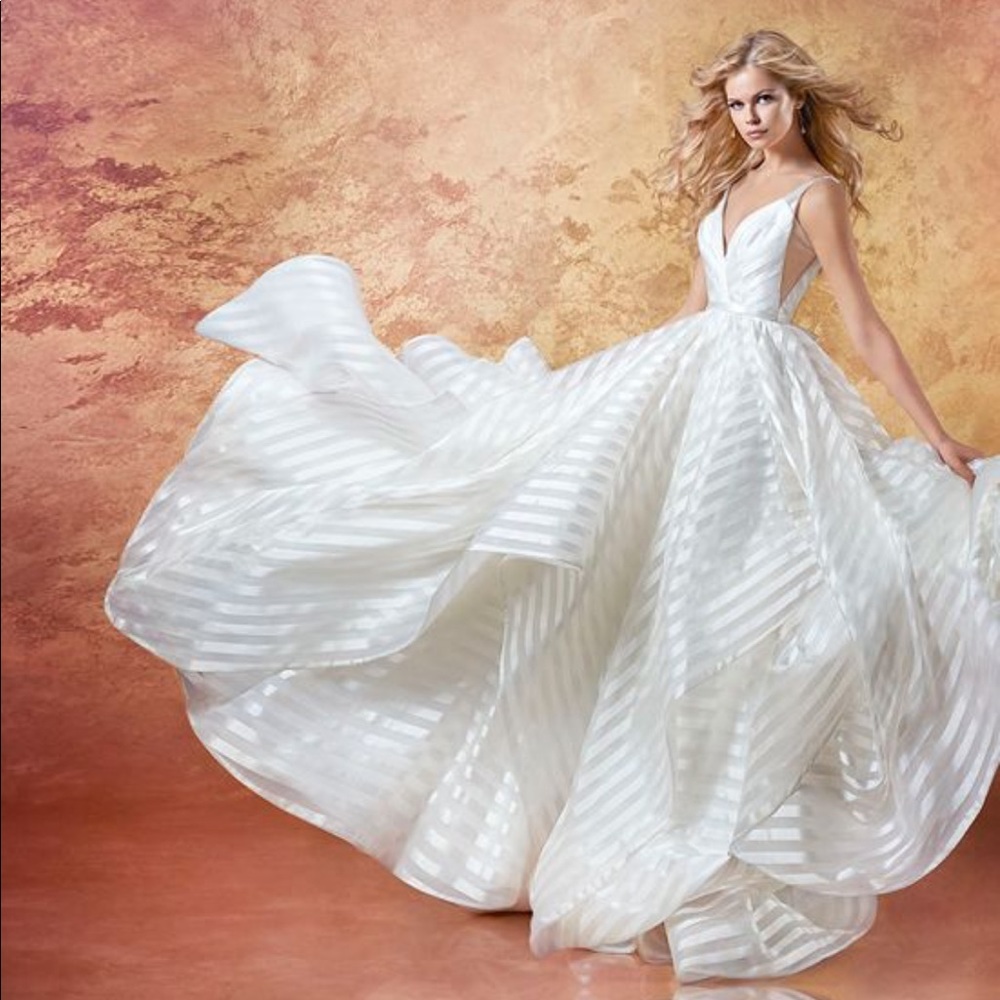 Hayley Paige Decklyn Wedding Gown